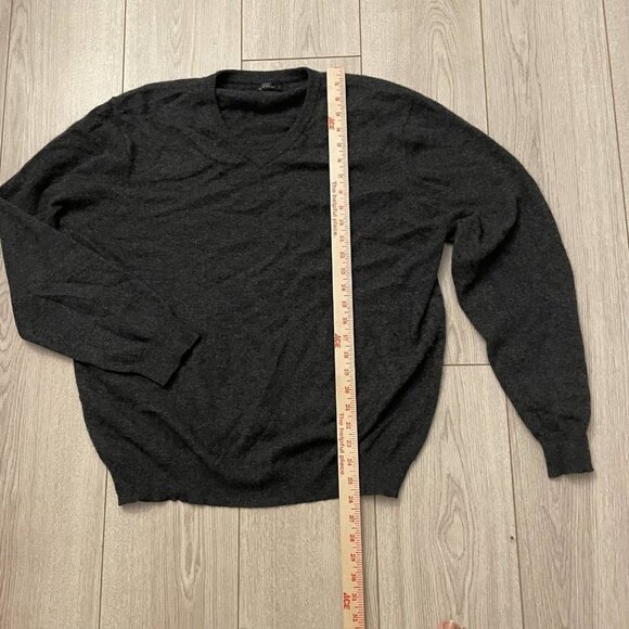 Club Room 100% Cashmere V-Neck Sweater Mens X-Large Gray Pullover Long Sleeves - Picture 3 of 8